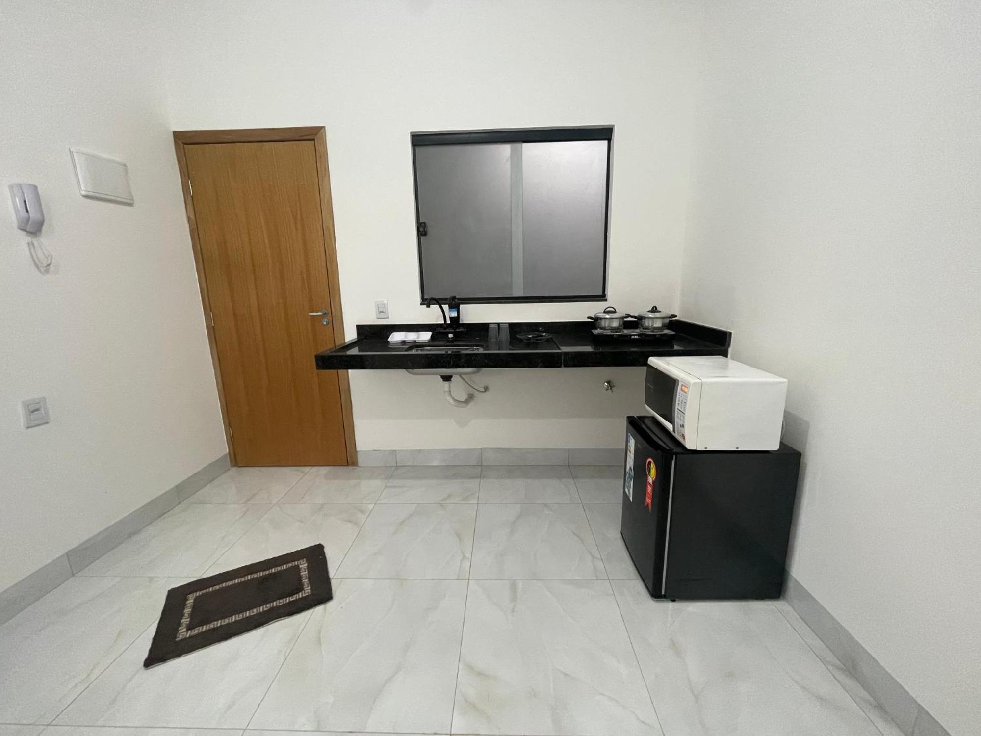 Flat 23 Apartment *